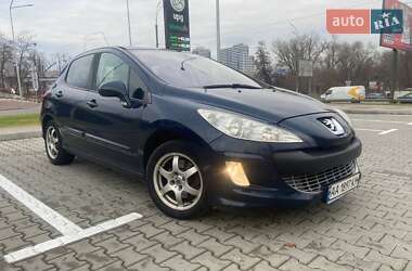 Хетчбек Peugeot 308 2010 в Києві