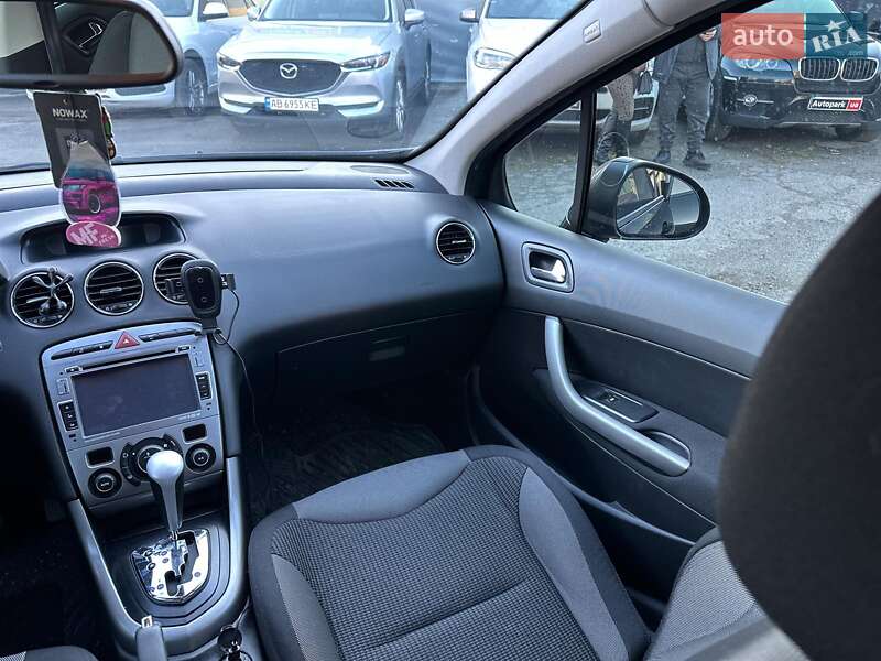 Хетчбек Peugeot 308 2011 в Вінниці