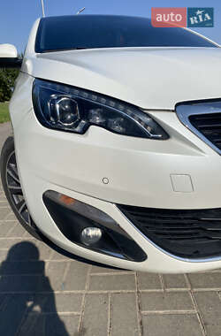 Универсал Peugeot 308 2014 в Владимире