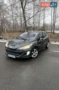 Хетчбек Peugeot 308 2008 в Звягелі