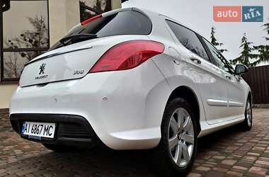 Хетчбек Peugeot 308 2012 в Охтирці