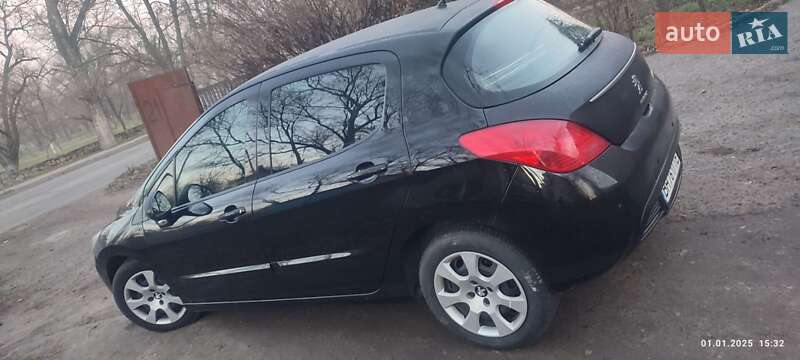 Хетчбек Peugeot 308 2011 в Білгороді-Дністровському