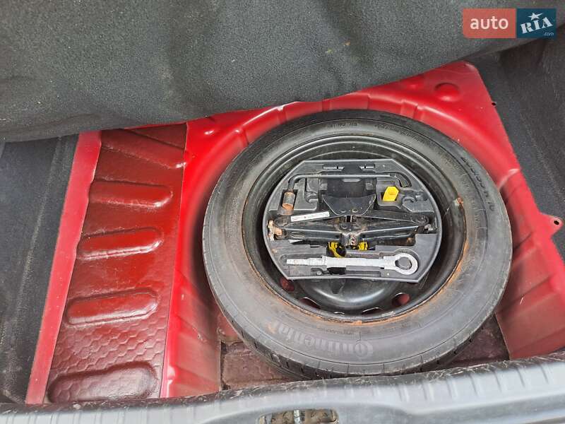 Хэтчбек Peugeot 308 2011 в Киеве фото 25 Хэтчбек Peugeot 308 2011 в Киеве