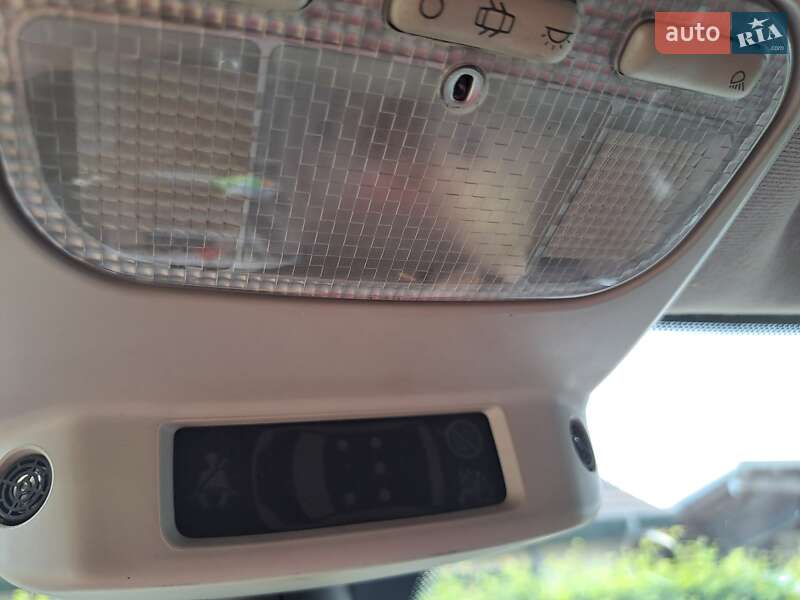 Хэтчбек Peugeot 308 2011 в Киеве фото 40 Хэтчбек Peugeot 308 2011 в Киеве