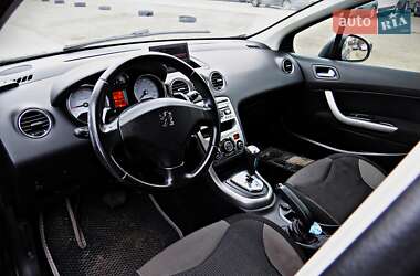 Хэтчбек Peugeot 308 2009 в 