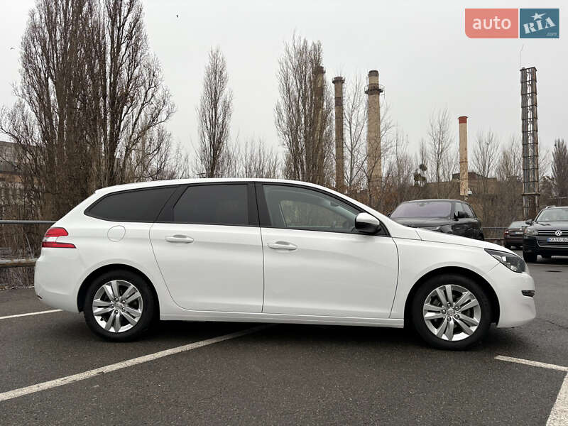 Универсал Peugeot 308 2016 в Киеве