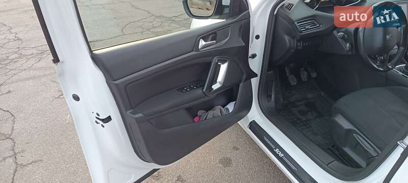 Універсал Peugeot 308 2014 в Києві