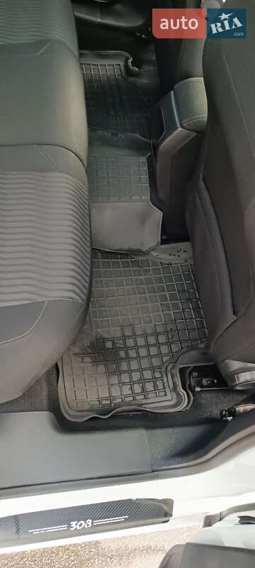 Універсал Peugeot 308 2014 в Києві