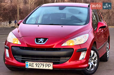 Хетчбек Peugeot 308 2010 в Кривому Розі