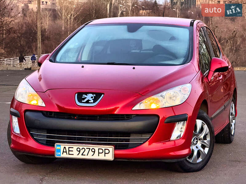 Хетчбек Peugeot 308 2010 в Кривому Розі