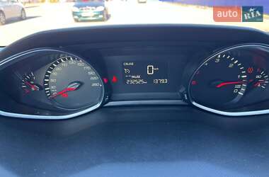 Універсал Peugeot 308 2014 в Калуші