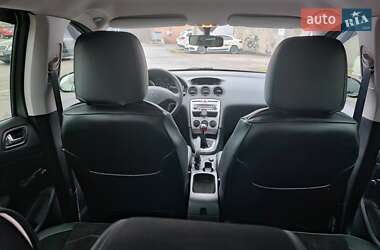 Хэтчбек Peugeot 308 2010 в 