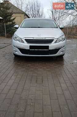 Універсал Peugeot 308 2015 в Хмільнику