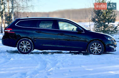 Універсал Peugeot 308 2016 в Трускавці