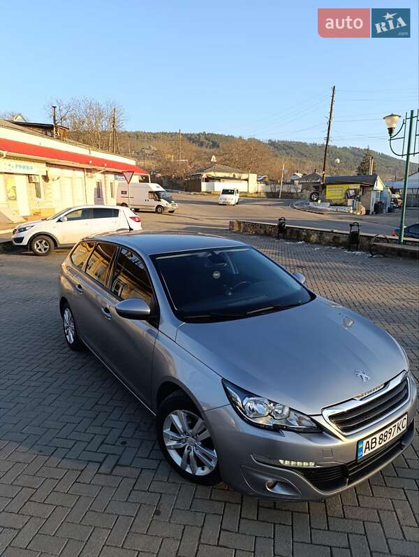 Универсал Peugeot 308 2015 в Могилев-Подольске