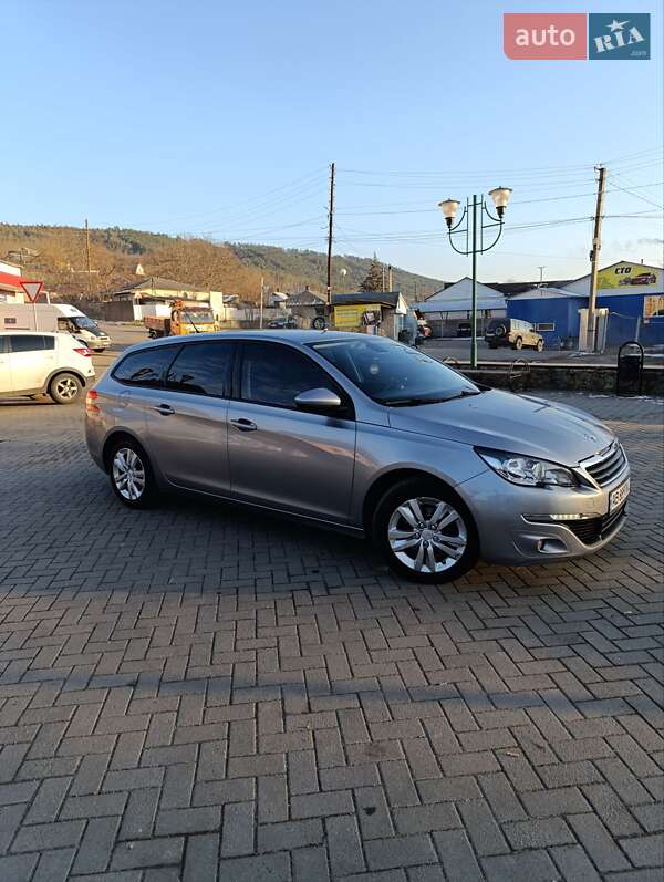 Универсал Peugeot 308 2015 в Могилев-Подольске