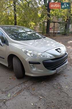 Хэтчбек Peugeot 308 2007 в Доброполье