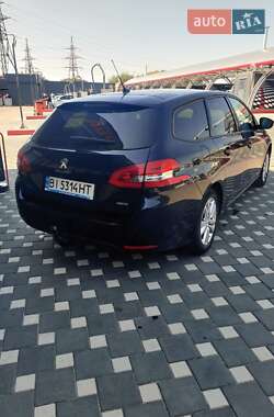 Универсал Peugeot 308 2015 в 