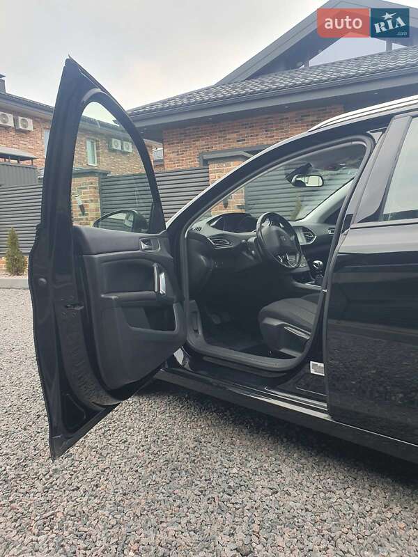 Универсал Peugeot 308 2019 в Киеве