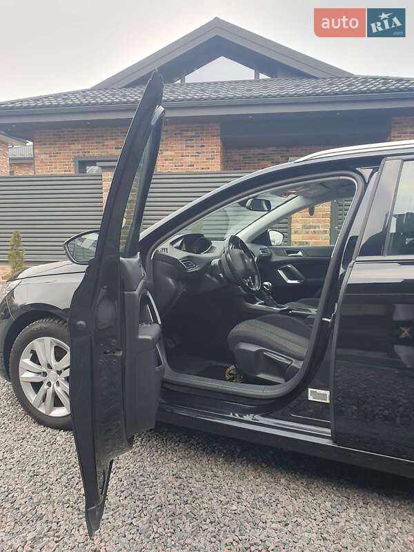 Универсал Peugeot 308 2019 в Киеве