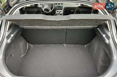 Хэтчбек Peugeot 308 2010 в 
