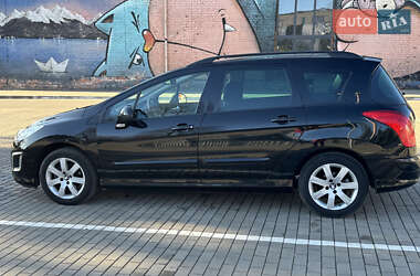 Універсал Peugeot 308 2011 в Луцьку