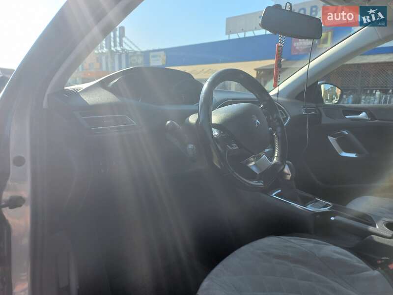 Універсал Peugeot 308 2017 в Калуші