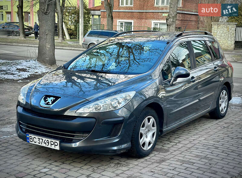 Универсал Peugeot 308 2010 в 