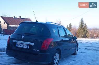 Универсал Peugeot 308 2008 в Золочеве