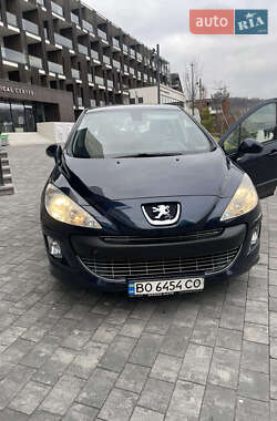 Хэтчбек Peugeot 308 2009 в Львове