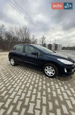 Хэтчбек Peugeot 308 2009 в Львове