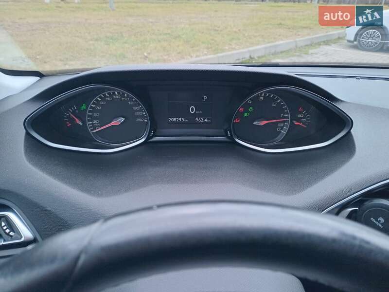 Универсал Peugeot 308 2014 в Бродах