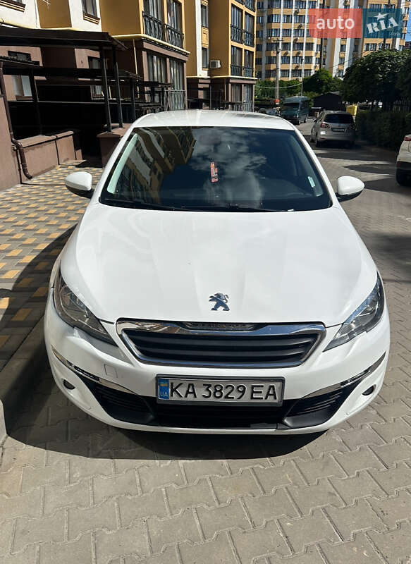 Универсал Peugeot 308 2016 в Киеве