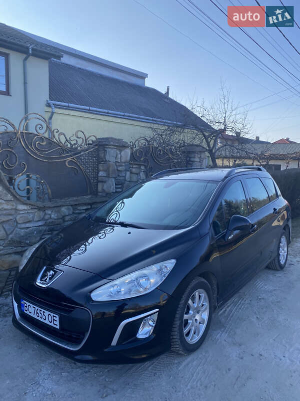 Универсал Peugeot 308 2012 в Львове