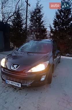 Хэтчбек Peugeot 308 2010 в 