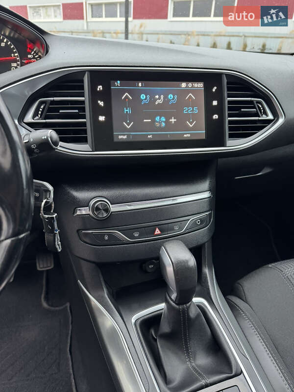 Универсал Peugeot 308 2017 в Луцке