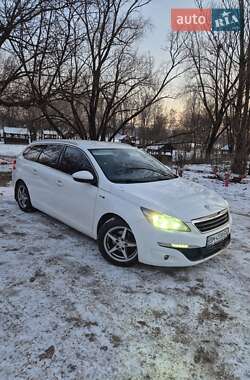 Універсал Peugeot 308 2015 в Сумах