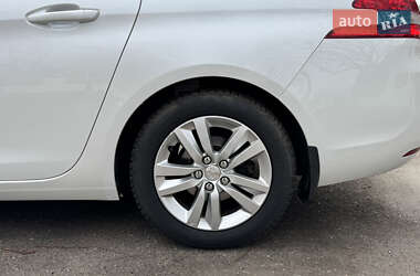 Универсал Peugeot 308 2015 в 