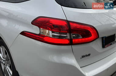 Универсал Peugeot 308 2015 в 