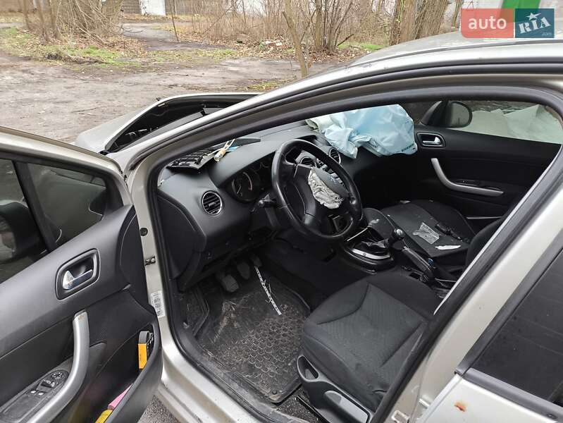 Хэтчбек Peugeot 308 2009 в Знаменовке фото 13 Хэтчбек Peugeot 308 2009 в Знаменовке