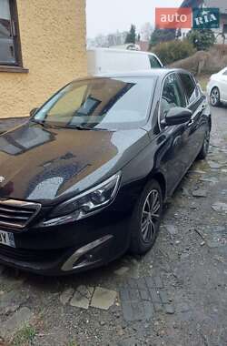 Хетчбек Peugeot 308 2015 в Вінниці