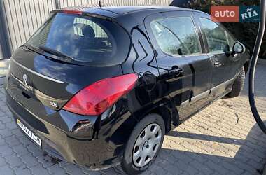 Хэтчбек Peugeot 308 2011 в 