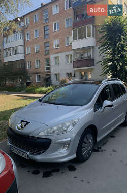 Универсал Peugeot 308 2010 в Ровно