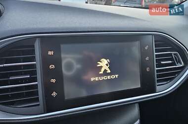 Универсал Peugeot 308 2015 в Стрые