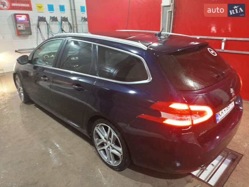 Универсал Peugeot 308 2014 в Сумах
