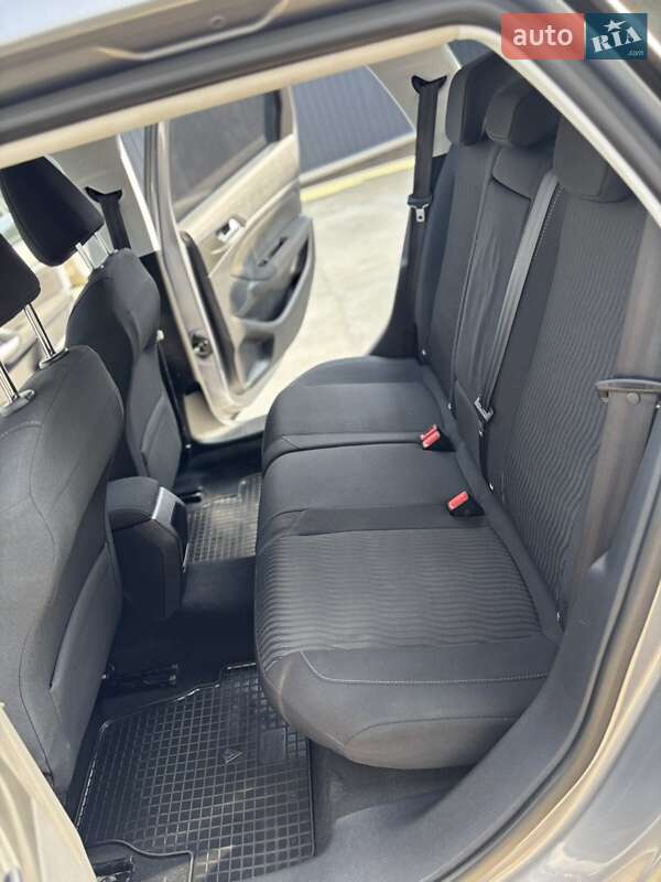 Универсал Peugeot 308 2016 в Черновцах фото 6 Универсал Peugeot 308 2016 в Черновцах