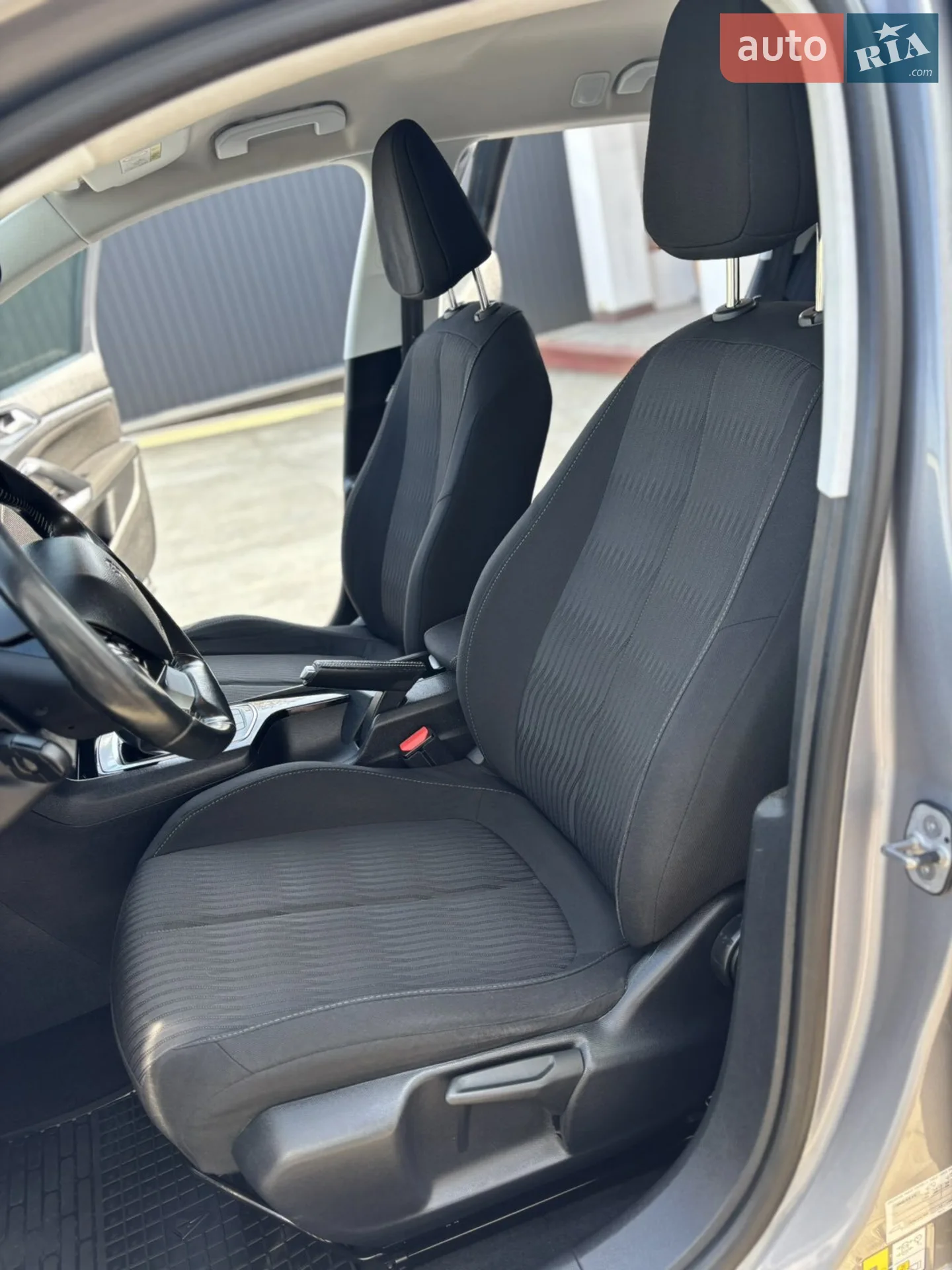 2016 Peugeot 308 - мініатюра 8