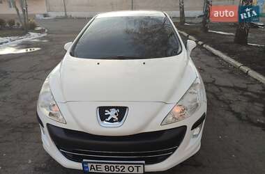 Хэтчбек Peugeot 308 2009 в 