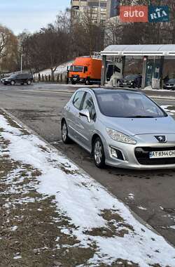 Хэтчбек Peugeot 308 2011 в Львове