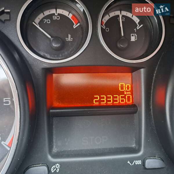 Універсал Peugeot 308 2011 в Львові